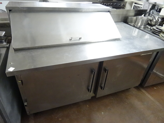 lot 200 image: Migali Model CA5 18BT  Prep Staion