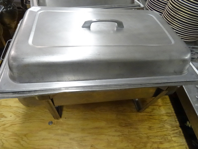 lot 211 image: Chaffing Pan