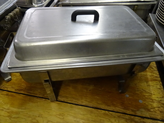 lot 212 image: Chaffing Pan