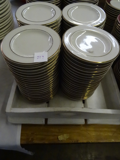 lot 217 image: Approx 80 Homer Laughlin Saucers