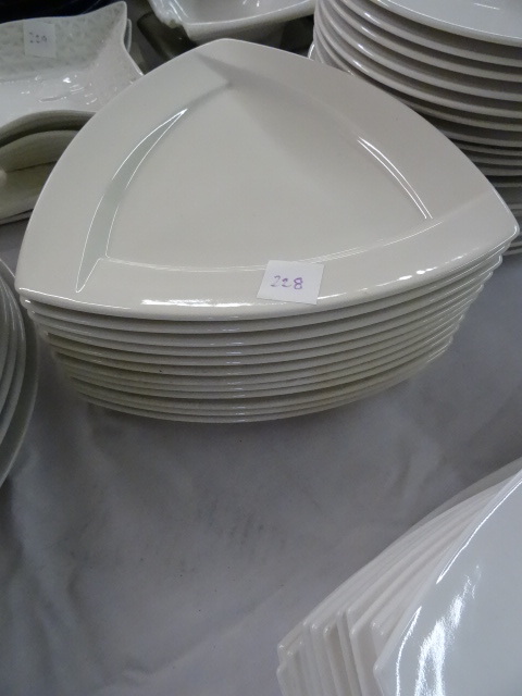 lot 228 image: 12 Square Plates
