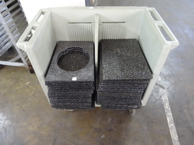 lot 235 image: Dish Cart, Cambro Brand