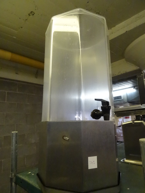 lot 242 image: Beverage Dispensers