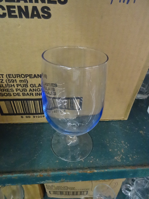 lot 247 image: Libbey 14801 Bluetint Glasses Qty 36