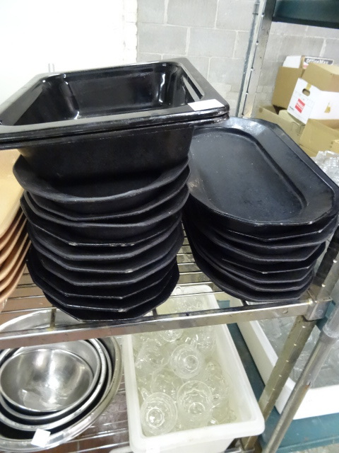 lot 266 image: Aluminum Trays 18