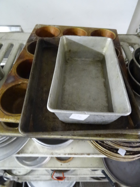 lot 296 image: Misc Bakery Pans