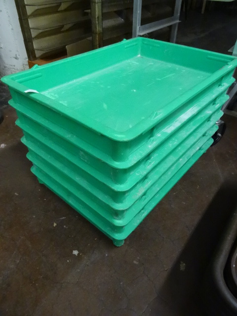lot 331 image: 6 Dough Tubs