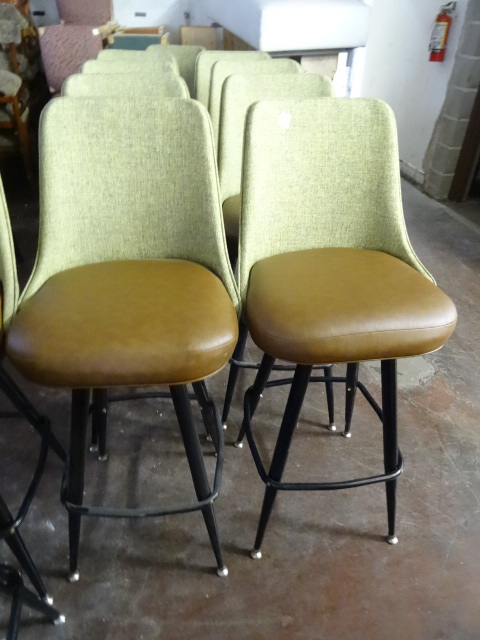 lot 346 image: 11 Metal Framed Stools Swivel Seat