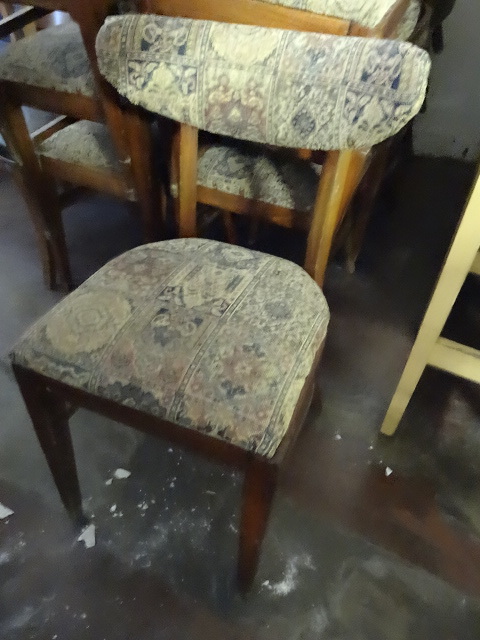 lot 355 image: 25 Cushioned Wood Framed Chairs