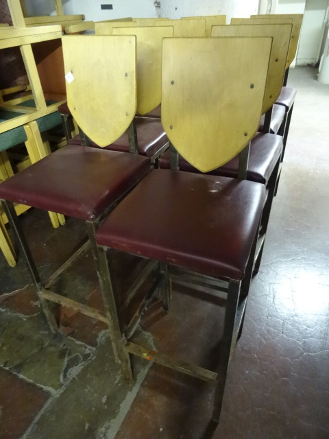 lot 357 image: 10 Metal Framed Stools