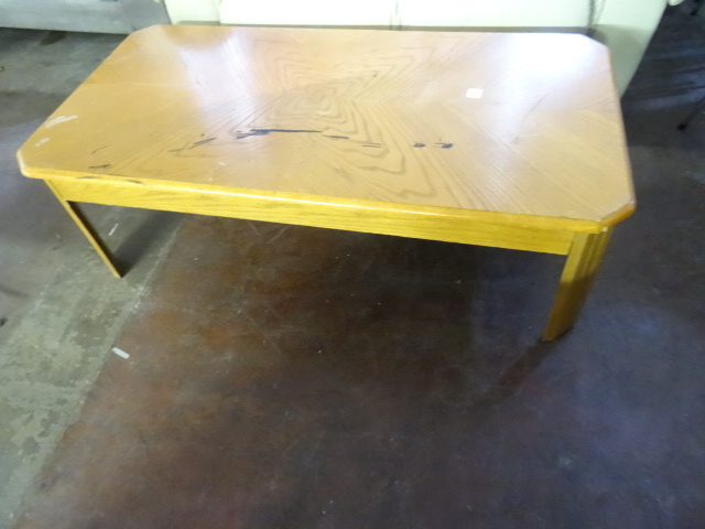 lot 359 image: Wood Coffee Table 48 X 25 X 16