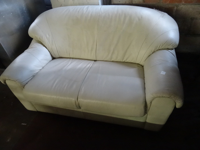 lot 361 image: Leather Love Seat Corner Has  a Tare