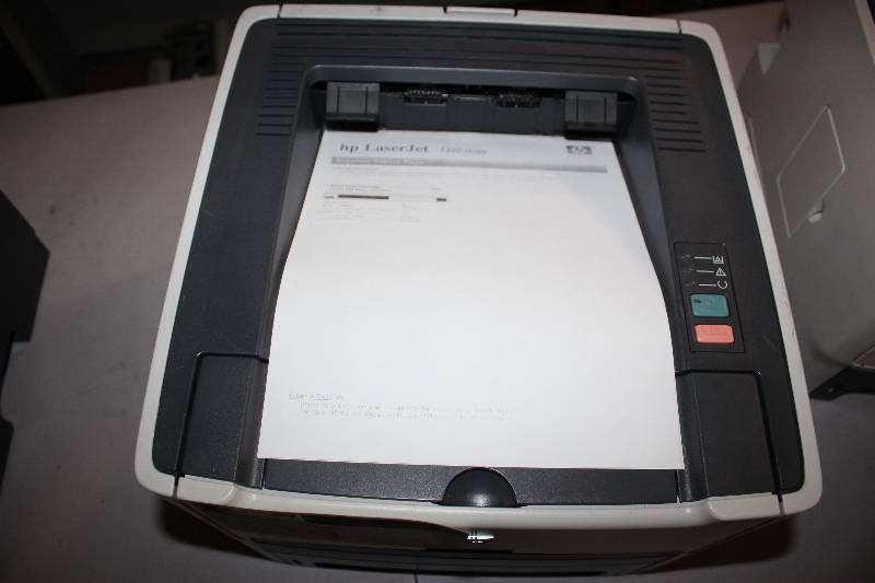 lot 29 image: HP Monochrome LaserJet 1320n Printer
