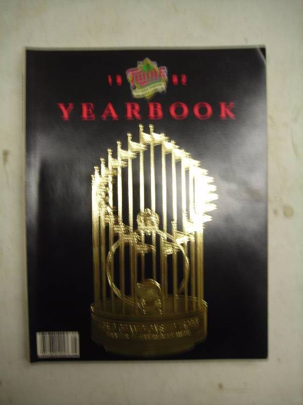 1992 MN Twins Year Book