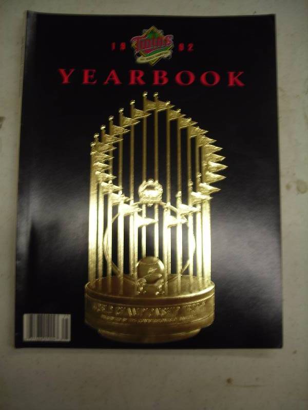 1992 MN Twins Year Book