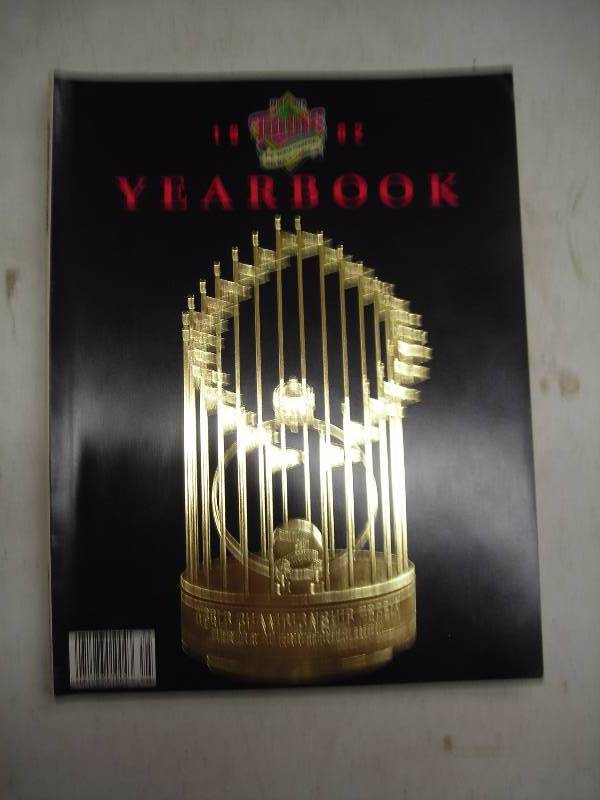 1992 MN Twins Year Book