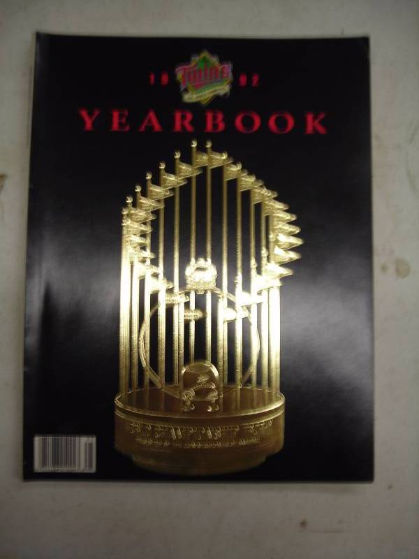 1992 MN Twins Year Book