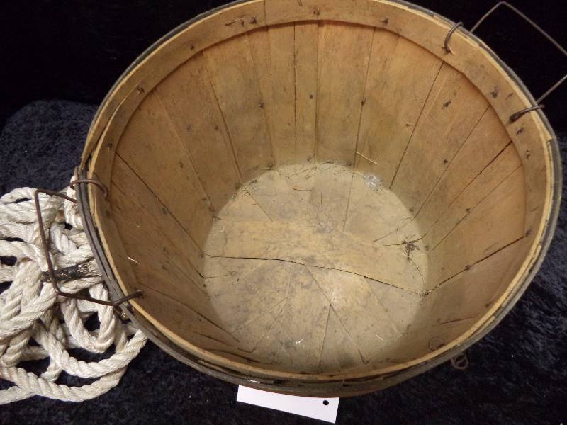 Bushell Basket & Rope