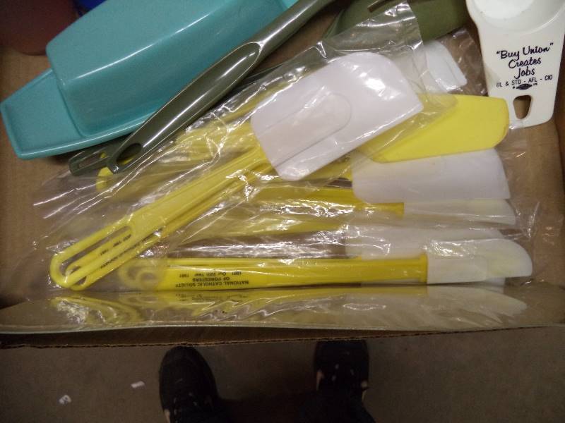 Misc Tupperware & Kitchenware