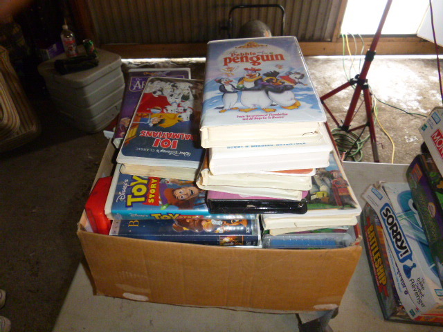 lot 65 image: Lot of VHS Movies