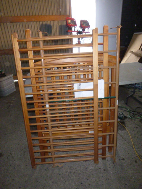 lot 85 image: 2 Lawn Chairs