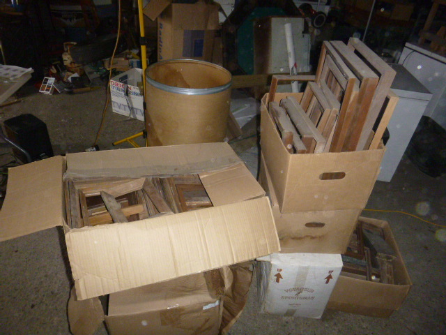 lot 91 image: 5 Boxes of Picture Frames