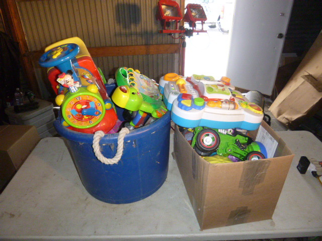 lot 102 image: Miscellaneous Toys