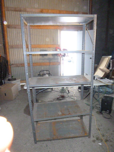 lot 105 image: 5 Tier Metal Shelf