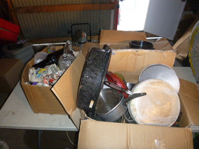 lot 132 image: Miscellaneous Kitchen Items