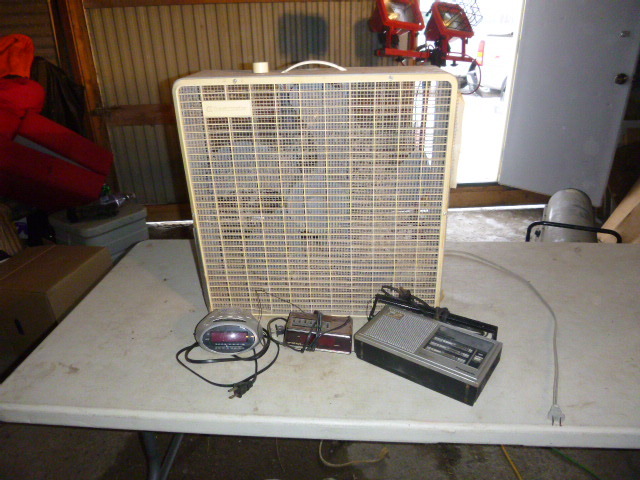 lot 134 image: Box Fan with Clock Radios