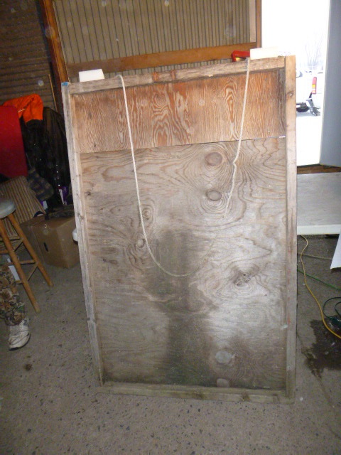 lot 143 image: Fish House Sled