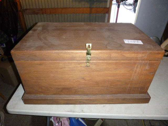 lot 144 image: Hope Chest