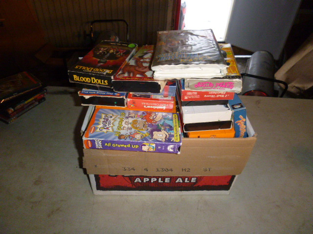 lot 150 image: Lot of VHS Movies