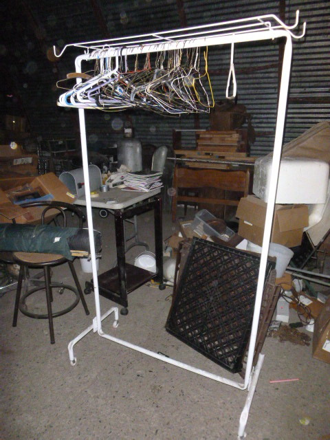 lot 159 image: Garment Rack