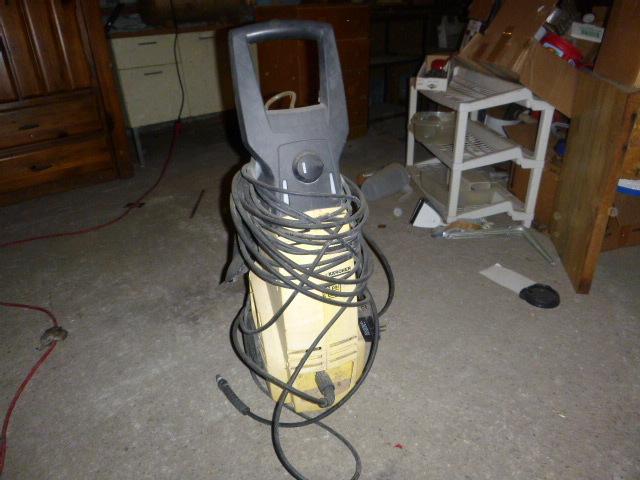lot 184 image: Karcher Pressure Washer