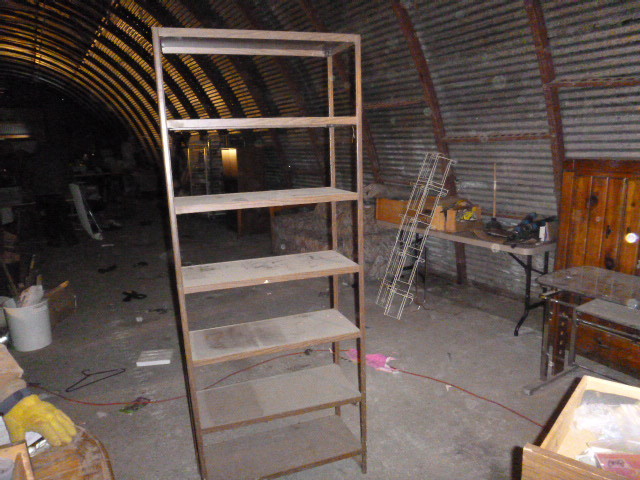 lot 189 image: Metal Shelf