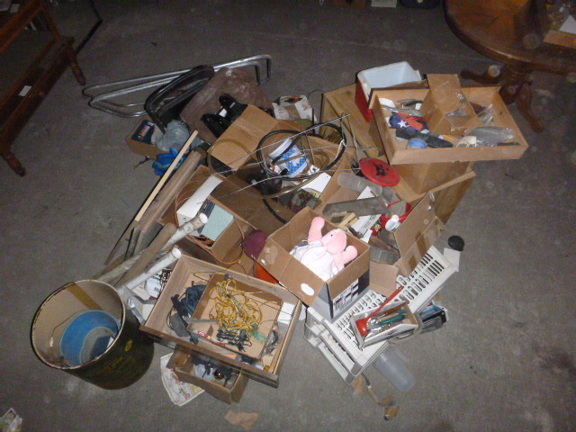 lot 190 image: Miscellaneous Items