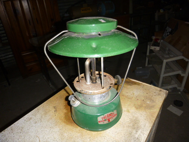 lot 201 image: Thermos White Gas Lantern
