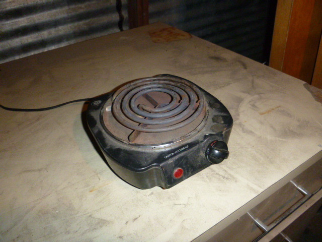 lot 210 image: Hot Plate