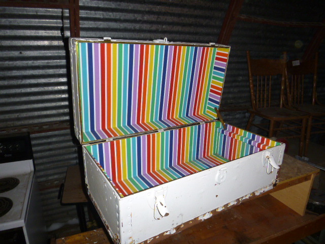 lot 213 image: Vintage Trunk