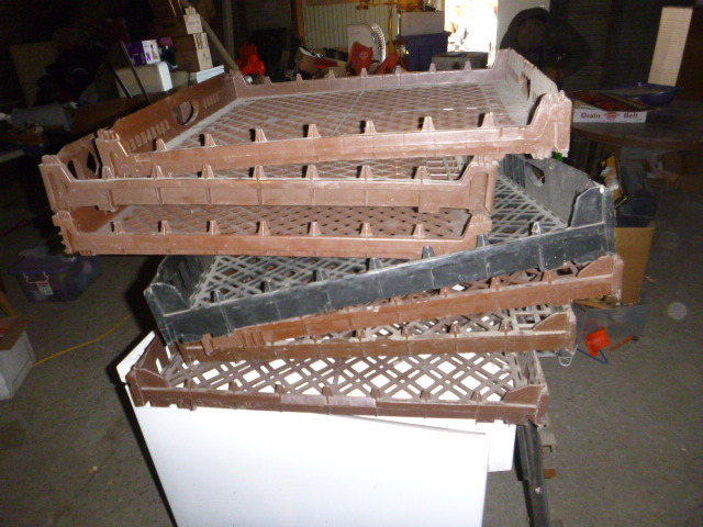 lot 236 image: 7 Bakery Trays