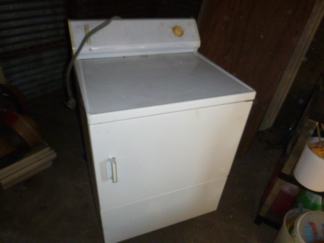 lot 255 image: GE Electric Dryer