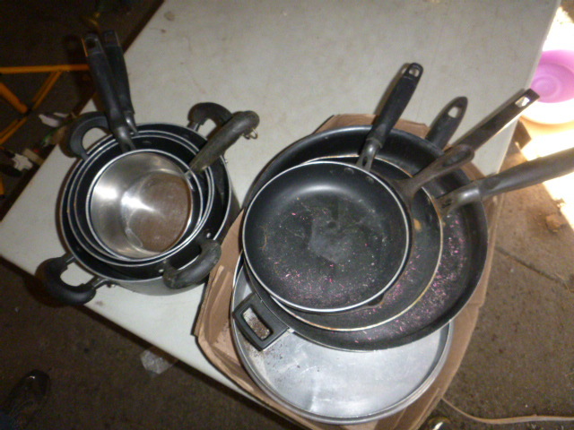 lot 257 image: Miscellaneous Pots and Pans