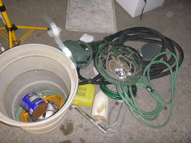 lot 265 image: Miscellaneous Lawn and Garden Items