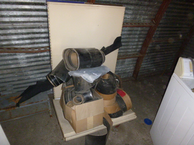 lot 272 image: Miscellaneous Weather Guard