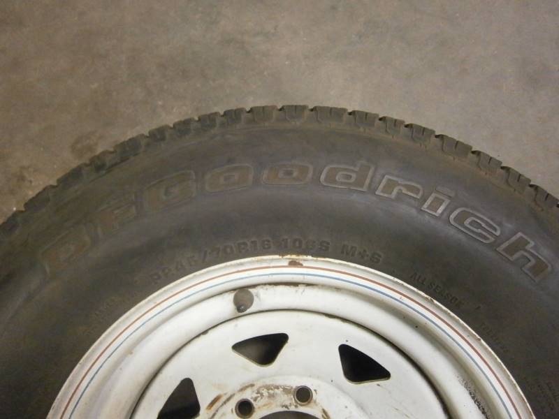 16 Wheel & Tire