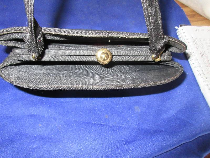 black fashion hand bag