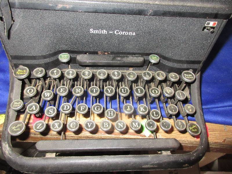 vintage super speed type writer
