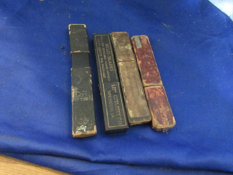 empty straight edge razor boxes