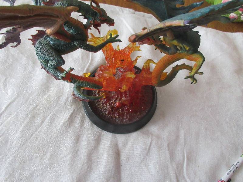 vintage dragon figurene